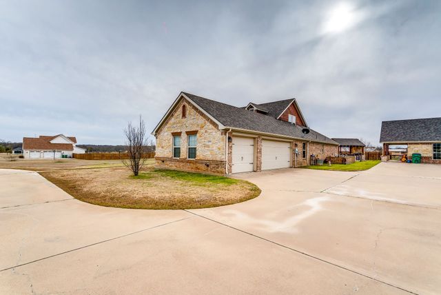 1575 Timber Creek Drive, Stephenville, TX 76401