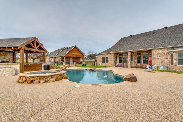 1575 Timber Creek Drive, Stephenville, TX 76401