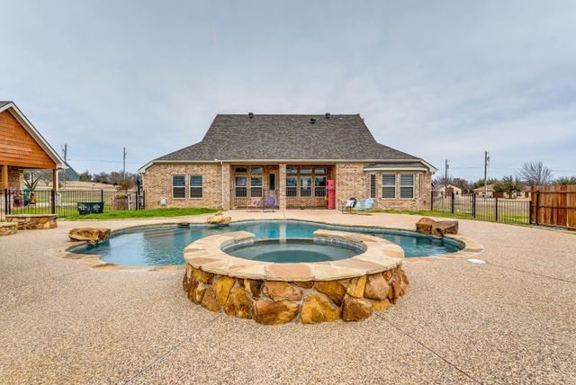1575 Timber Creek Drive, Stephenville, TX 76401