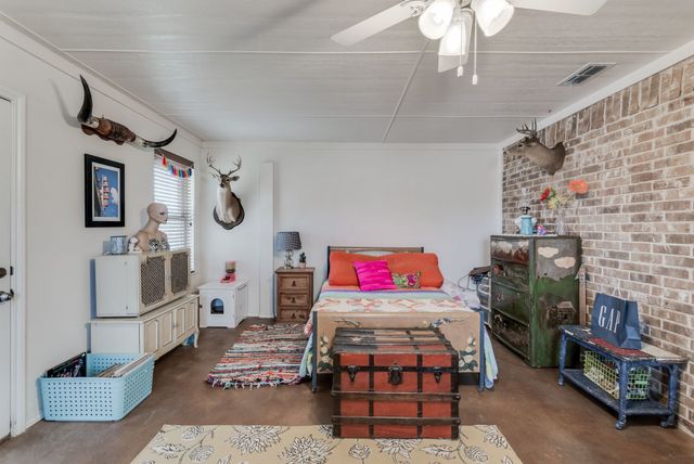 1575 Timber Creek Drive, Stephenville, TX 76401