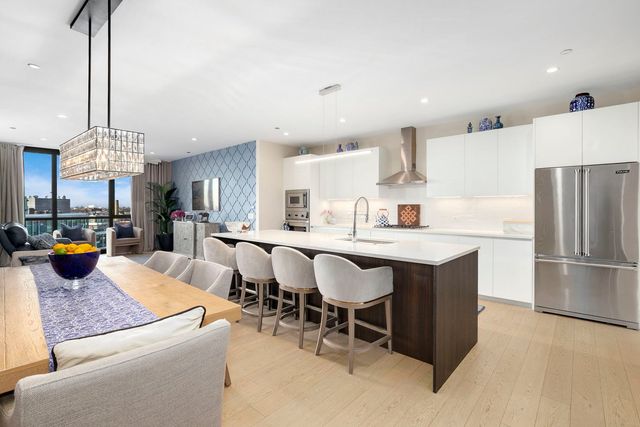 1648 W Division Street 703, Chicago, IL 60622