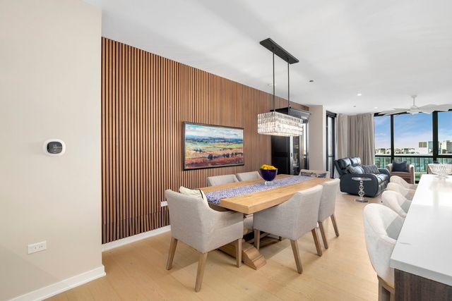 1648 W Division Street 703, Chicago, IL 60622