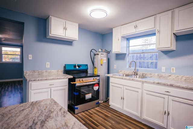 8204 2ND AVENUE, Leeds, AL 35094