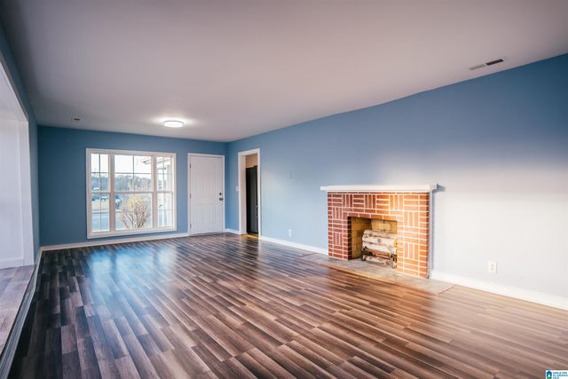 8204 2ND AVENUE, Leeds, AL 35094