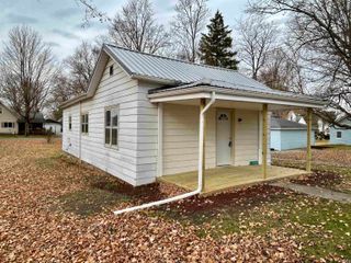 108 S Third Street, Pierceton, IN 46562