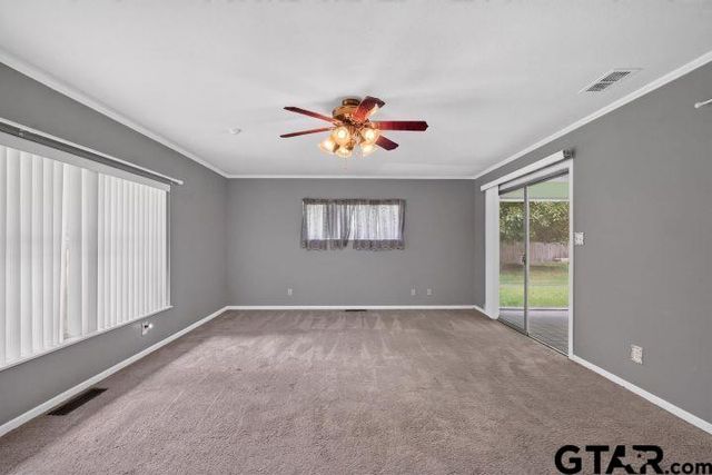 8 Rambling Road, Longview, TX 75604