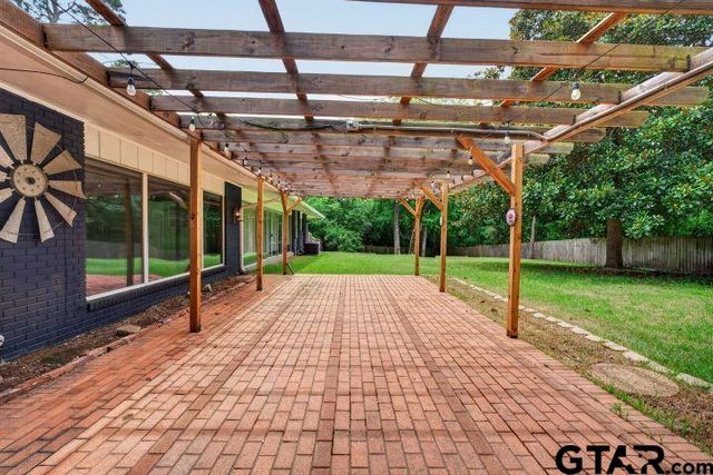 8 Rambling Road, Longview, TX 75604