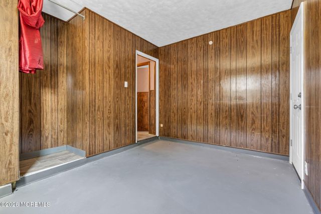 173 Stowe Street, Toms River, NJ 08753