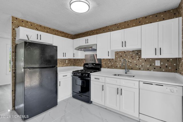 173 Stowe Street, Toms River, NJ 08753