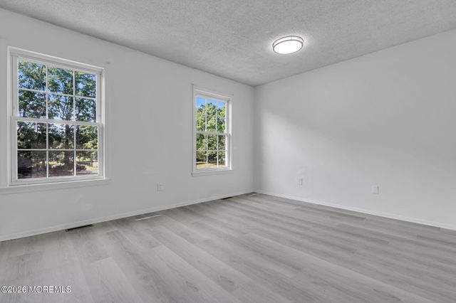 173 Stowe Street, Toms River, NJ 08753