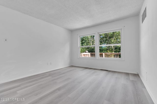 173 Stowe Street, Toms River, NJ 08753