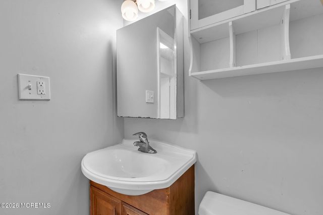 173 Stowe Street, Toms River, NJ 08753