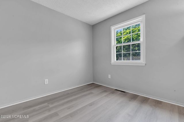 173 Stowe Street, Toms River, NJ 08753