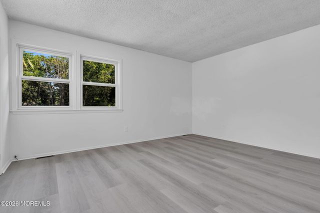 173 Stowe Street, Toms River, NJ 08753