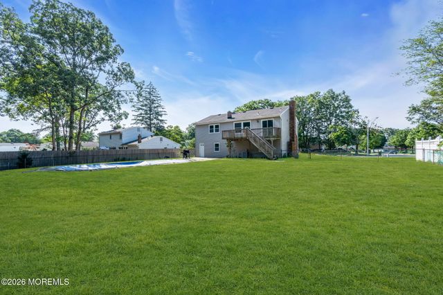 173 Stowe Street, Toms River, NJ 08753
