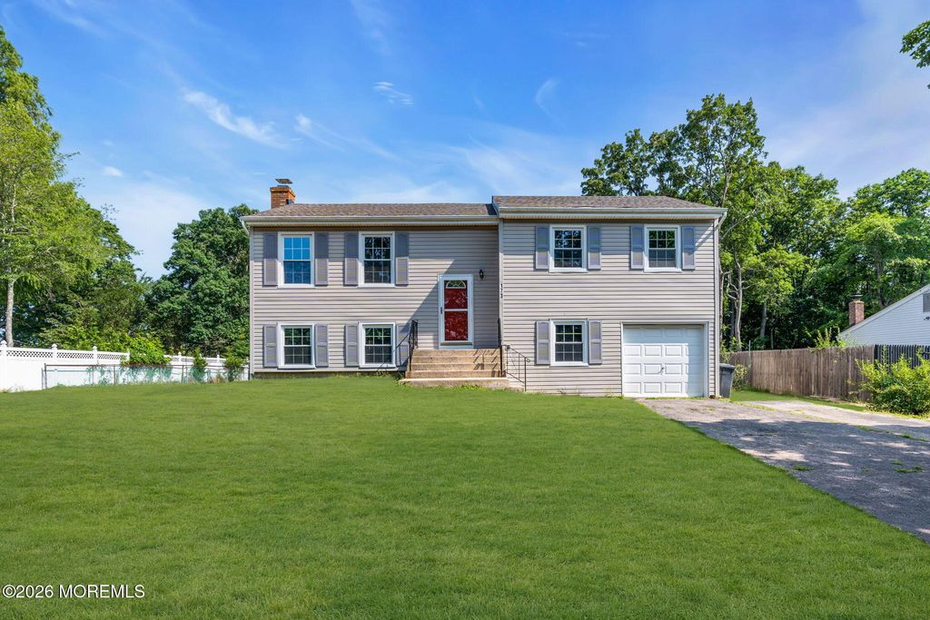 173 Stowe Street, Toms River, NJ 08753