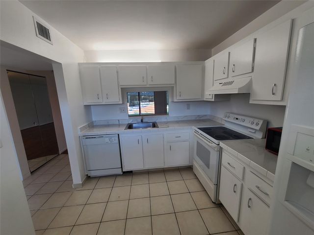 1810 SW 81st Avenue 2400, North Lauderdale, FL 33068
