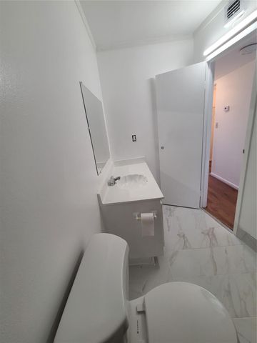 1810 SW 81st Avenue 2400, North Lauderdale, FL 33068