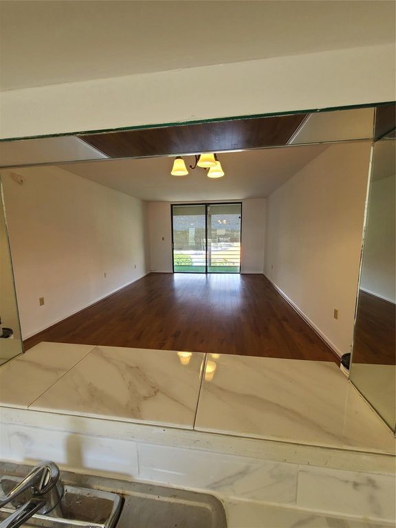 1810 SW 81st Avenue 2400, North Lauderdale, FL 33068