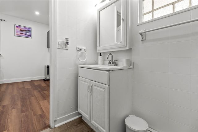 129 Shore Road, East Providence, RI 02903