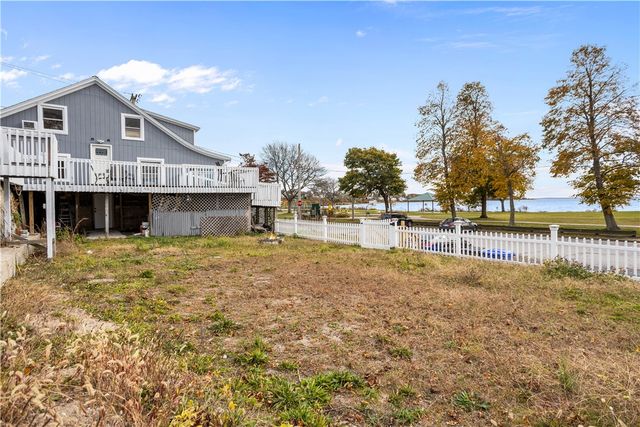 129 Shore Road, East Providence, RI 02903