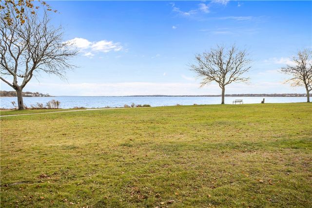 129 Shore Road, East Providence, RI 02903