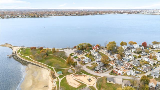 129 Shore Road, East Providence, RI 02903