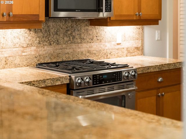 8015 Ne 61ST St, Vancouver, WA 98662