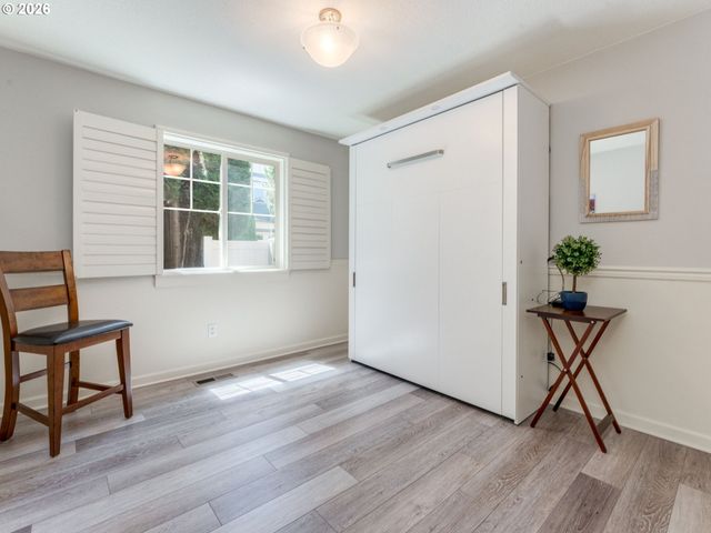 8015 Ne 61ST St, Vancouver, WA 98662