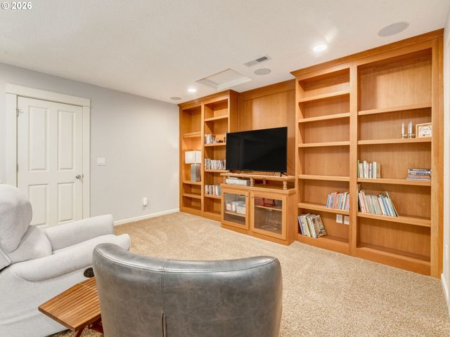 8015 Ne 61ST St, Vancouver, WA 98662