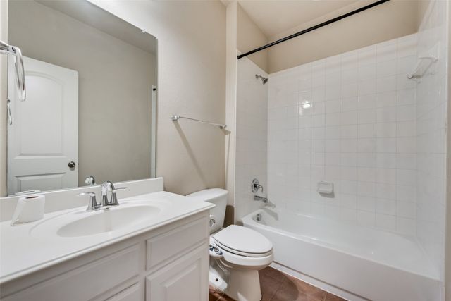 2900 N Umberland Drive, Lewisville, TX 75056