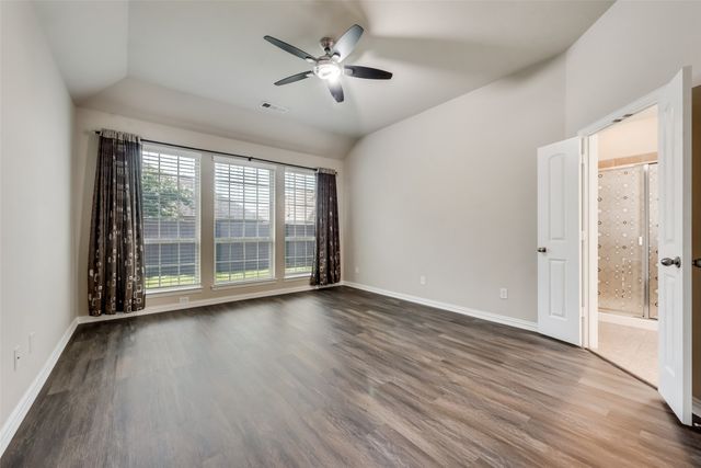 2900 N Umberland Drive, Lewisville, TX 75056