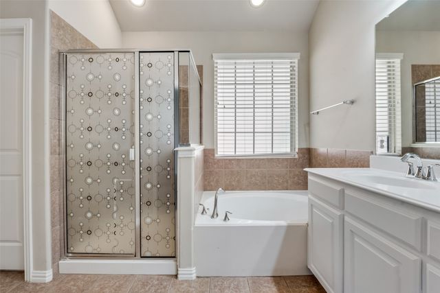 2900 N Umberland Drive, Lewisville, TX 75056