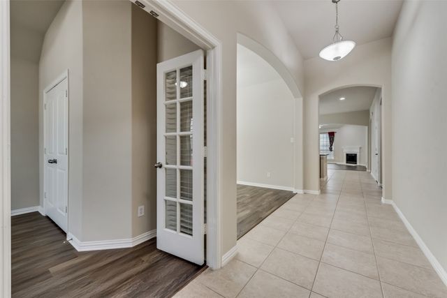 2900 N Umberland Drive, Lewisville, TX 75056
