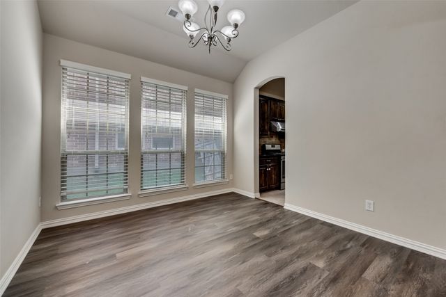 2900 N Umberland Drive, Lewisville, TX 75056