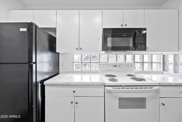 3065 N 67th Avenue Apt 110, Phoenix, AZ 85033