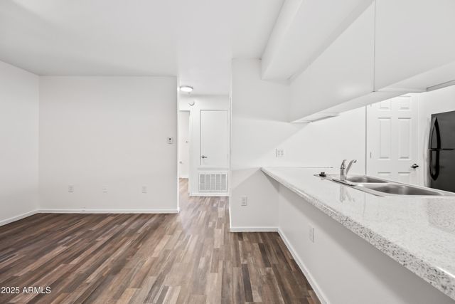 3065 N 67th Avenue Apt 110, Phoenix, AZ 85033