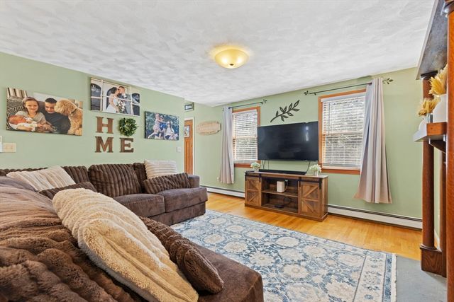 113 Slater St, Attleboro, MA 02703