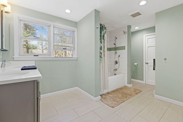 113 Slater St, Attleboro, MA 02703