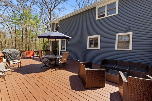 113 Slater St, Attleboro, MA 02703