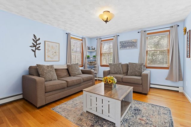 113 Slater St, Attleboro, MA 02703