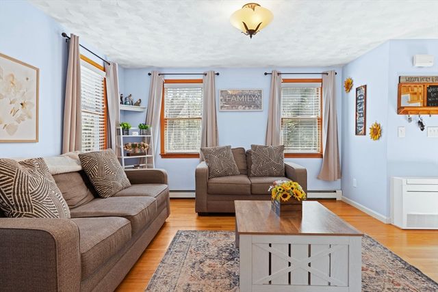 113 Slater St, Attleboro, MA 02703