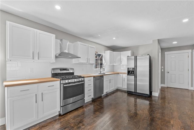 22198 E AR 12 Highway, Hindsville, AR 72756