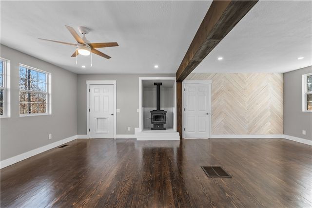 22198 E AR 12 Highway, Hindsville, AR 72756