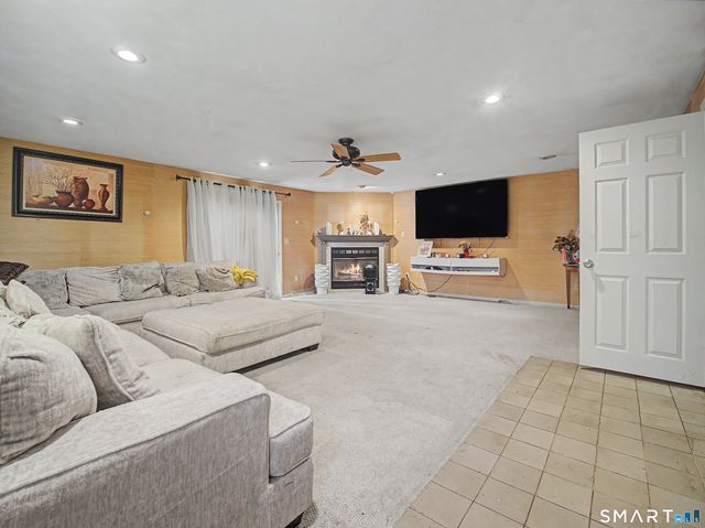 1192 Paradise Avenue, Hamden, CT 06514