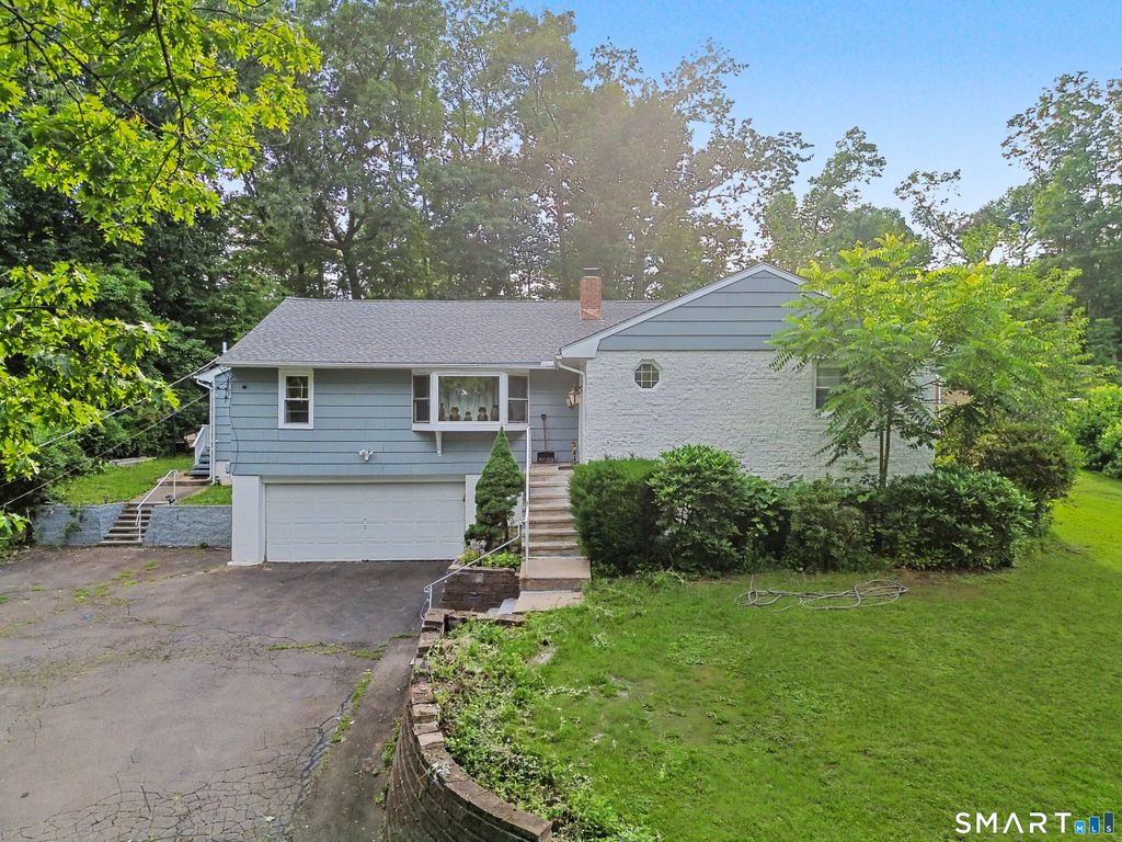 1192 Paradise Avenue, Hamden, CT 06514