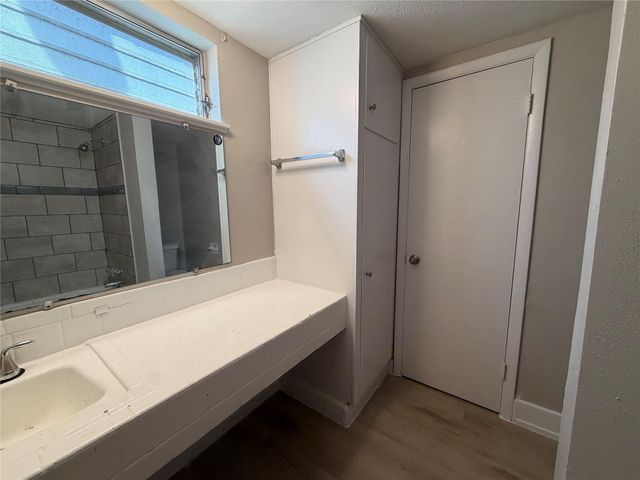 3304 Red River ST 107, Austin, TX 78705