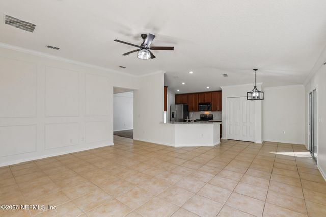 2124 CREEKMONT Drive, Middleburg, FL 32068