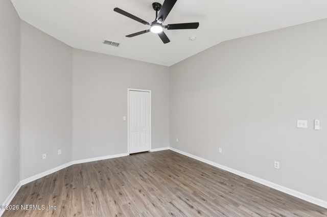 2124 CREEKMONT Drive, Middleburg, FL 32068