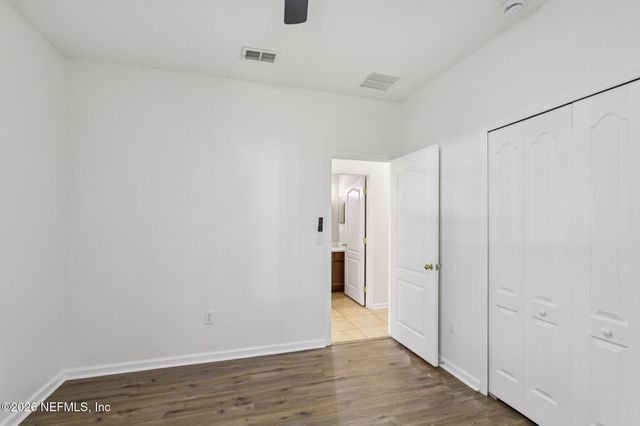 2124 CREEKMONT Drive, Middleburg, FL 32068